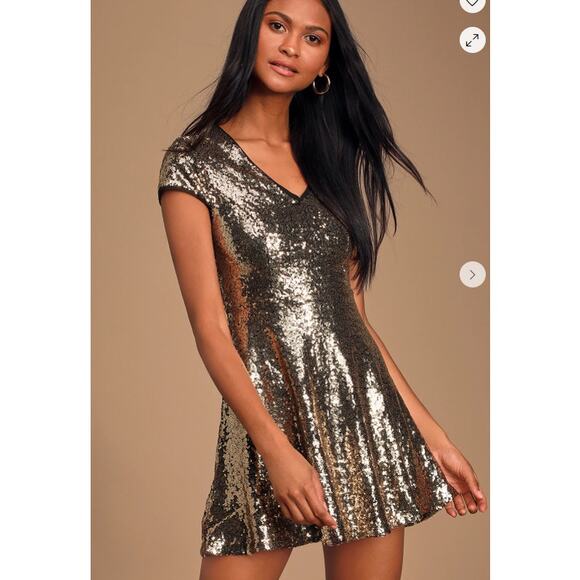 Lulus Dresses & Skirts - NWT Lulus Larsa Gold Sequin Backless Mini Dress in XL